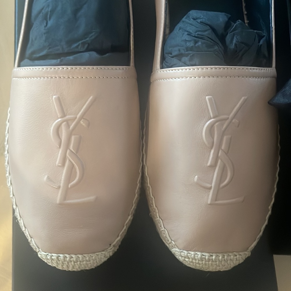 Authentic YSL shoes brand new size 38.5 leather